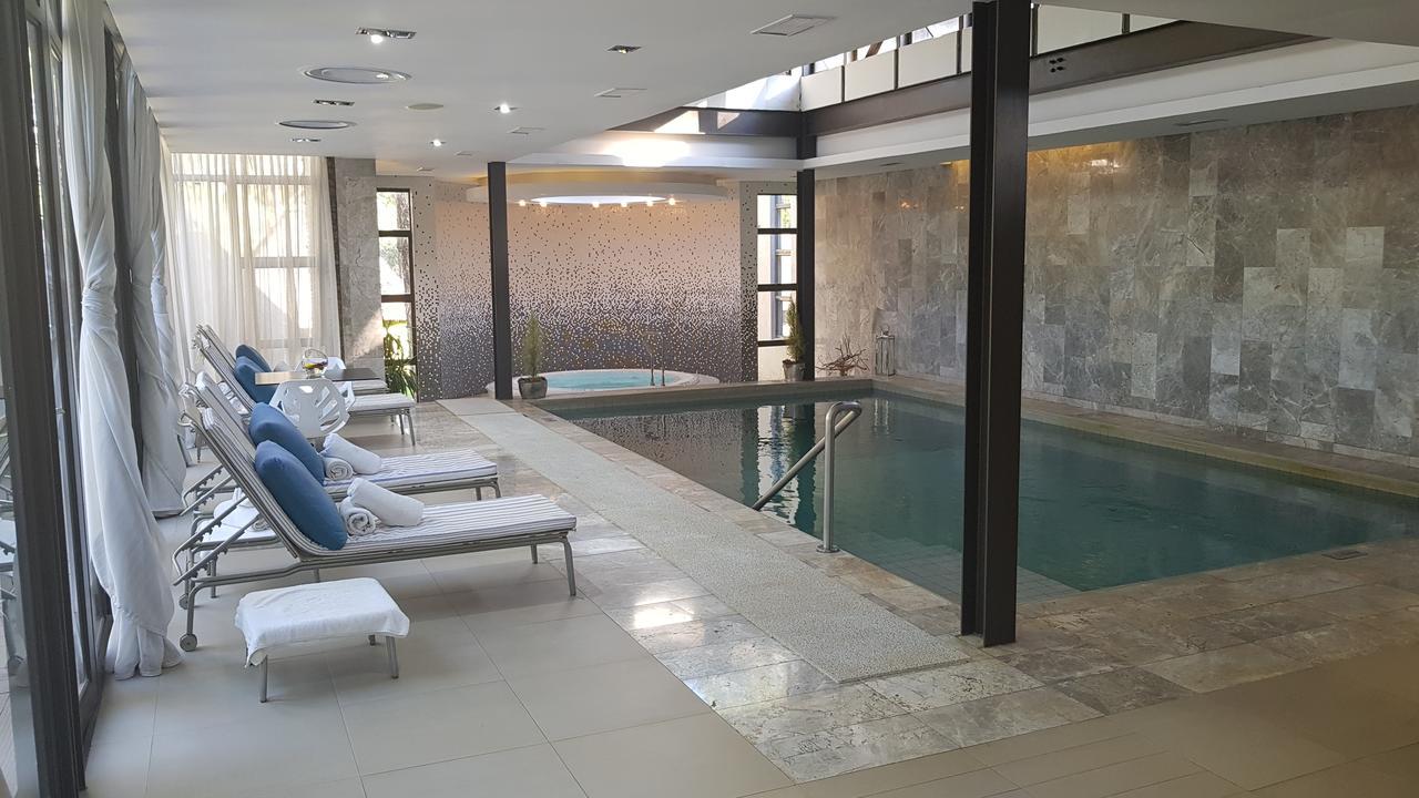 Valley Lodge & Spa 마갈리스버그 외부 사진